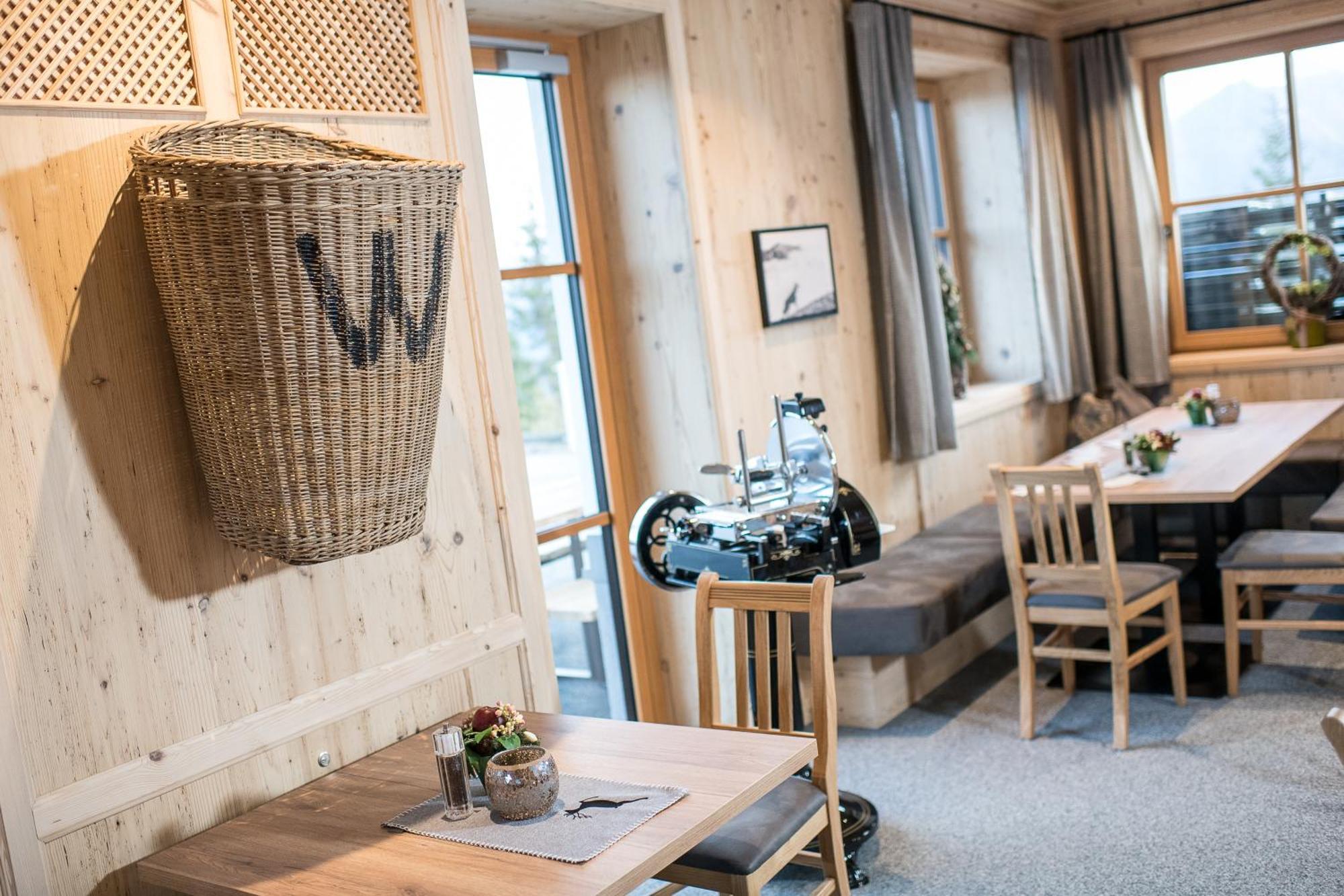 Glockneralm - Exklusiv Erreichbar Mit Skilift Frühstückspension
